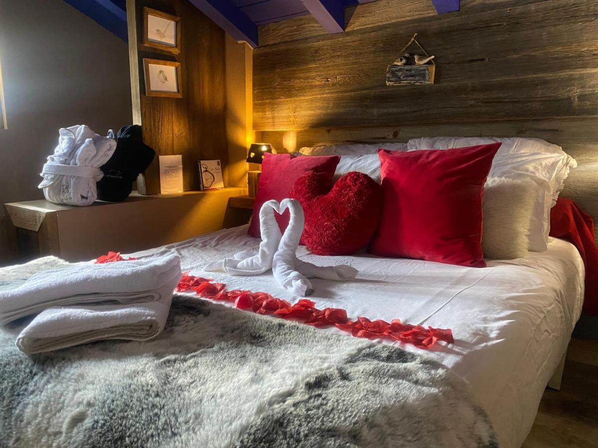 Micro-Lodge, Le Petit Nid D'Amour モントリオン エクステリア 写真